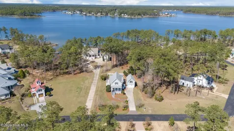 101 Oyster Point Road Oriental NC 28571