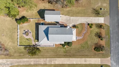 101 Oyster Point Road Oriental NC 28571