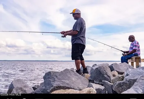 101 Oyster Point Road Oriental NC 28571