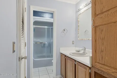 1207 Old Ocean Highway Bolivia NC 28422