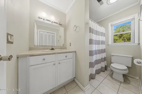 1207 Old Ocean Highway Bolivia NC 28422