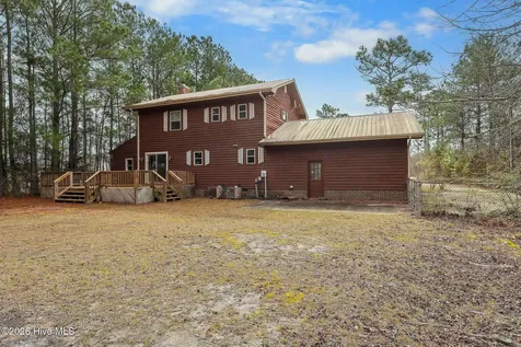 1207 Old Ocean Highway Bolivia NC 28422