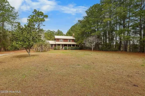 1207 Old Ocean Highway Bolivia NC 28422