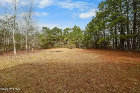 1207 Old Ocean Highway Bolivia NC 28422