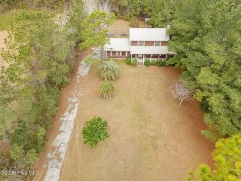1207 Old Ocean Highway Bolivia NC 28422