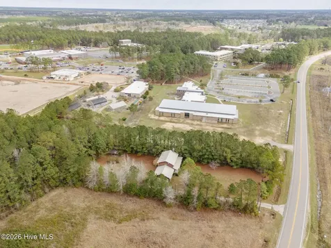 1207 Old Ocean Highway Bolivia NC 28422