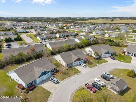 122 Palmetto Place Circle Beaufort NC 28516