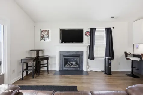 2139 Eleuthera Way Elizabeth City NC 27909
