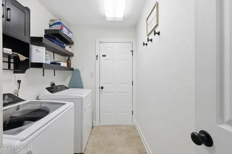 2139 Eleuthera Way Elizabeth City NC 27909