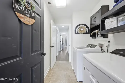 2139 Eleuthera Way Elizabeth City NC 27909