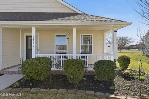2139 Eleuthera Way Elizabeth City NC 27909