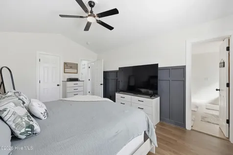 2139 Eleuthera Way Elizabeth City NC 27909