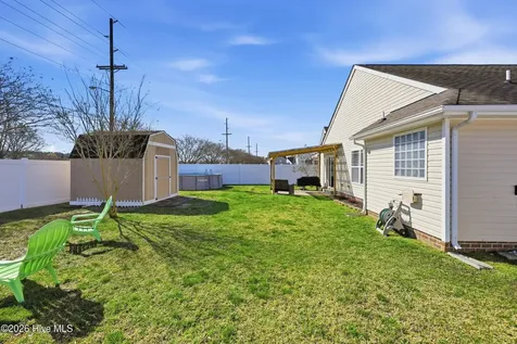 2139 Eleuthera Way Elizabeth City NC 27909