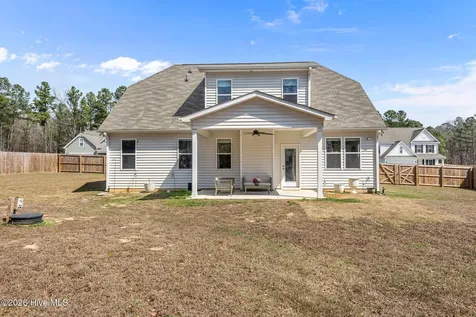 158 Woodsrun Street Raeford NC 28376
