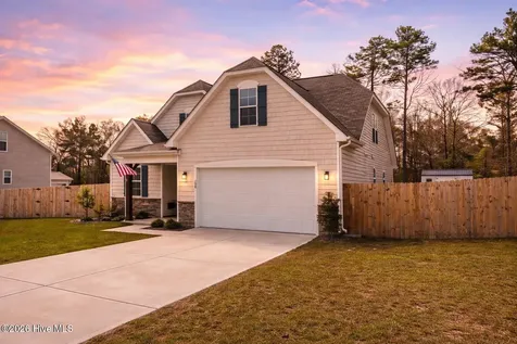 158 Woodsrun Street Raeford NC 28376