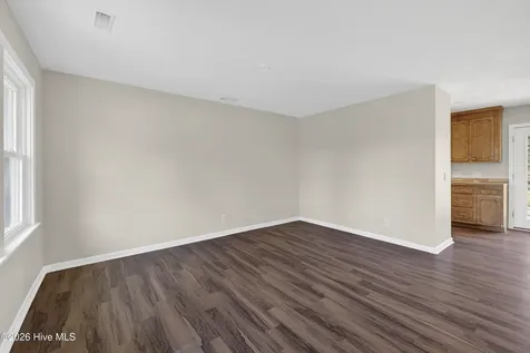 130 Mohican Trail Wilmington NC 28409