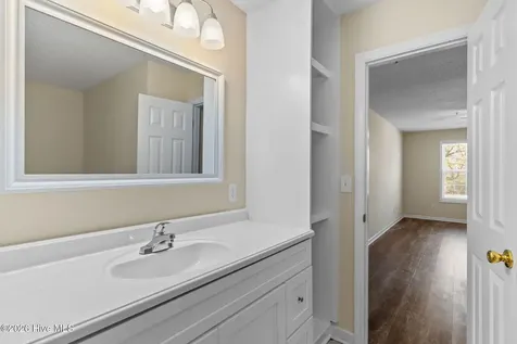 713 Clearwater Court Wilmington NC 28405