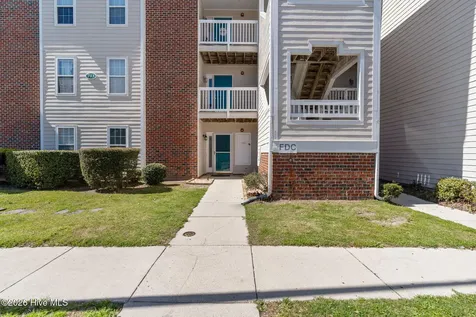 713 Clearwater Court Wilmington NC 28405