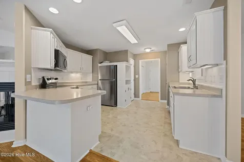 404 Jasmine N Swansboro NC 28584