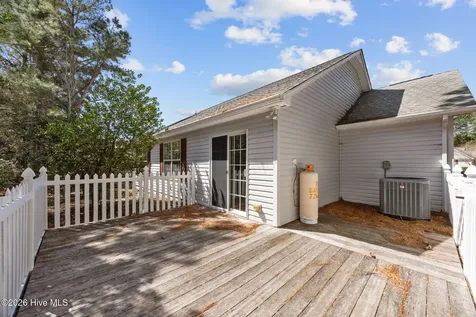 404 Jasmine N Swansboro NC 28584