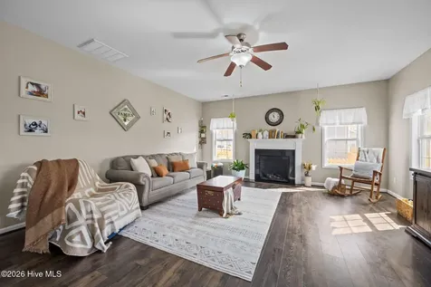 118 Cypress Manor Court Jacksonville NC 28540