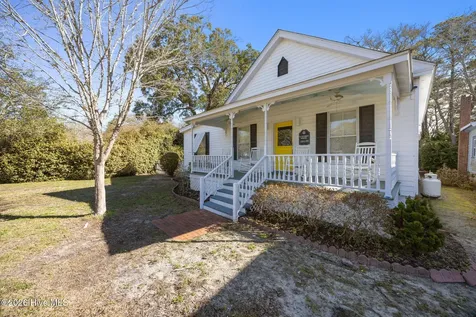 614 N Atlantic Avenue Southport NC 28461