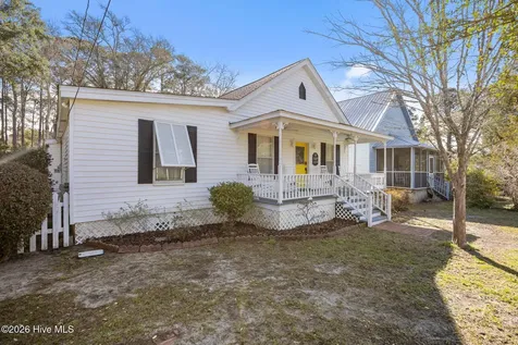 614 N Atlantic Avenue Southport NC 28461