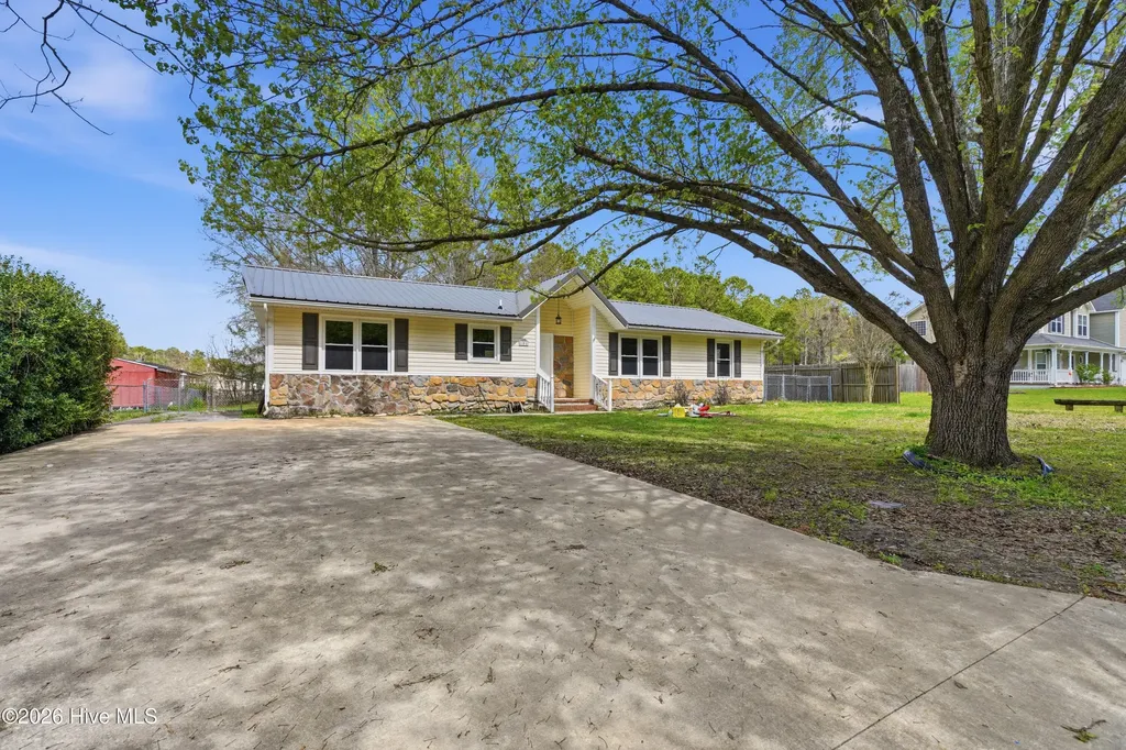 101 Hac Street Jacksonville NC 28540