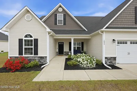 1039 Mackerel Manor New Bern NC 28562