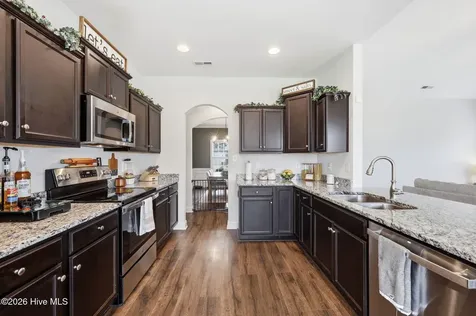 1039 Mackerel Manor New Bern NC 28562