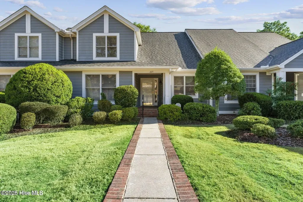 227 N Knoll Road Southern Pines NC 28387