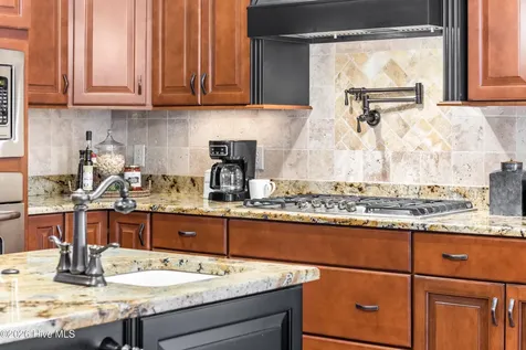 646 Loreauville Drive SW Supply NC 28462