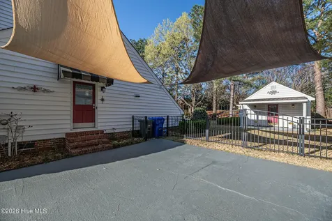 3404 Wyneston Road Greenville NC 27858