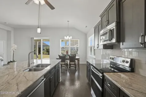 3095 Crescent Lake Drive Calabash NC 28467