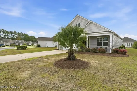 3095 Crescent Lake Drive Calabash NC 28467