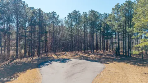 312 Plumtree Circle Edenton NC 27932