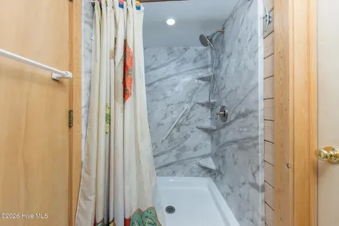 103 Salt Spray Court Emerald Isle NC 28594