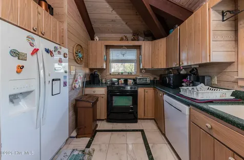 103 Salt Spray Court Emerald Isle NC 28594