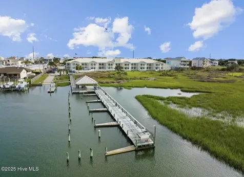 602 W Fort Macon Road Atlantic Beach NC 28512