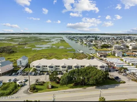 602 W Fort Macon Road Atlantic Beach NC 28512