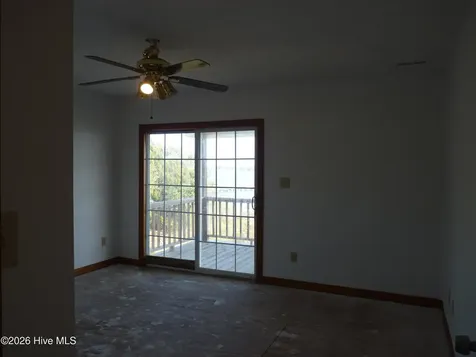 210 Shore Road Newport NC 28570