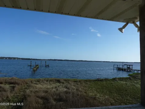 210 Shore Road Newport NC 28570