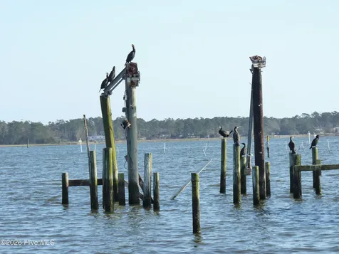 210 Shore Road Newport NC 28570