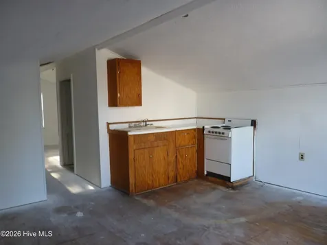 210 Shore Road Newport NC 28570
