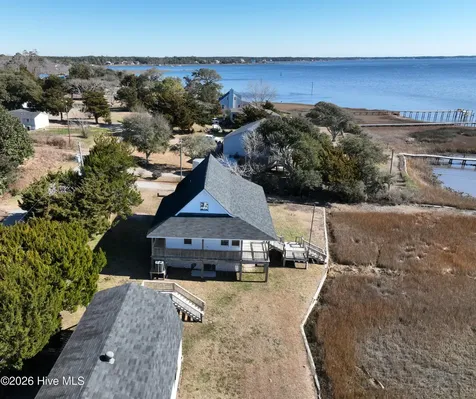 210 Shore Road Newport NC 28570