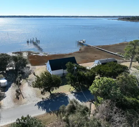 210 Shore Road Newport NC 28570