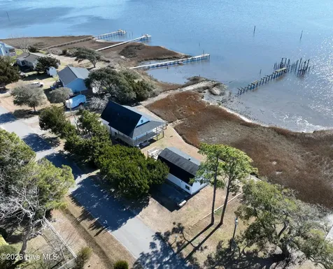 210 Shore Road Newport NC 28570