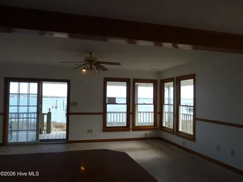 210 Shore Road Newport NC 28570
