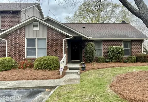 1862 Quail Ridge Road Greenville NC 27858