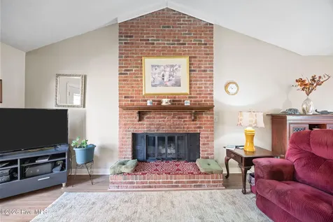 1862 Quail Ridge Road Greenville NC 27858
